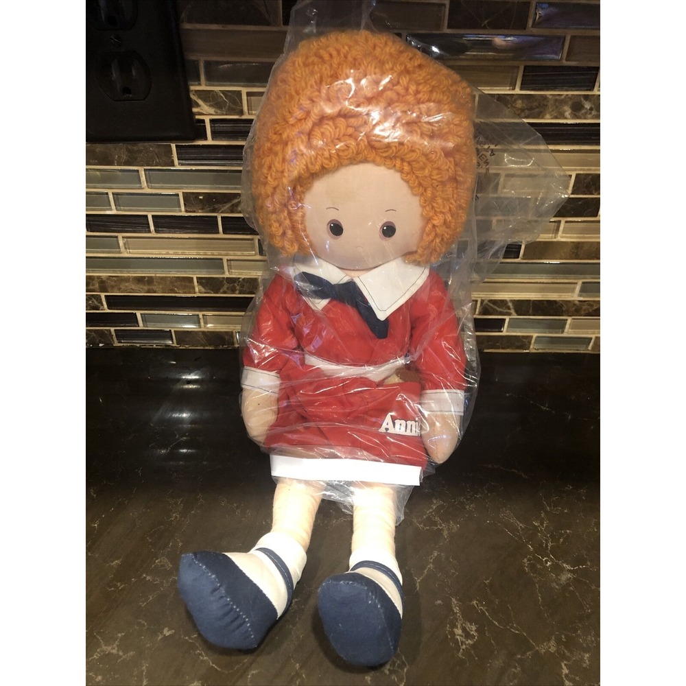 LITTLE ORPHAN ANNIE‎ STUFFED DOLL AND SANDY DOG  KNICKERBOCKER